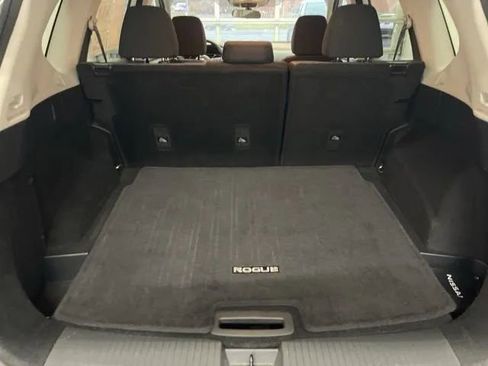 Used 2023 Nissan Rogue SV AWD/4WD image 13