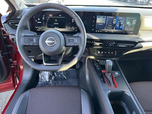 New 2026 Nissan Kicks SR FWD image 17