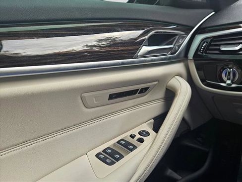 Certified 2023 BMW 540i w/ Executive Package image 23