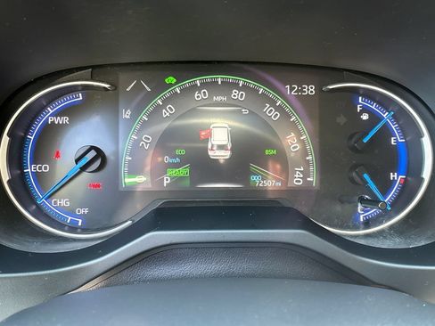 Used 2021 Toyota RAV4 XSE AWD/4WD image 15