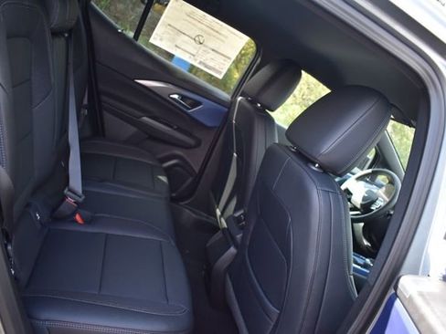 New 2026 Chevrolet Equinox EV LT w/ LPO, Blackout Package image 15