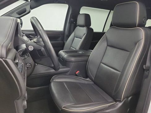 Used 2024 Chevrolet Suburban Premier RWD image 22