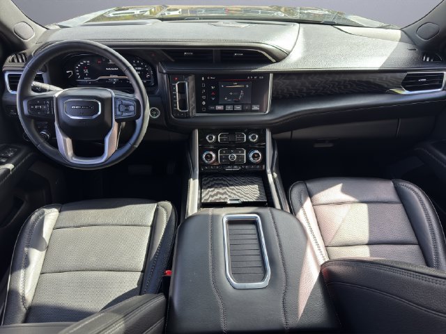 Used 2023 GMC Yukon Denali AWD/4WD image 19