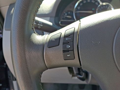 Used 2006 Chevrolet HHR LT w/ Preferred Equipment Group image 19