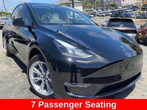 Used 2023 Tesla Model Y Long Range AWD/4WD image 1