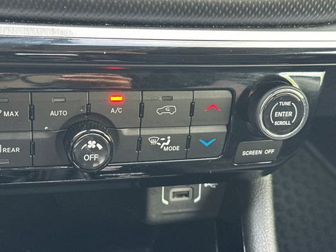 Used 2022 Jeep Compass Trailhawk image 30