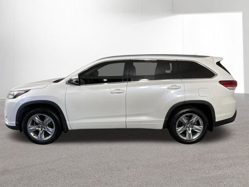 Used 2017 Toyota Highlander Limited image 14