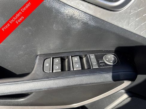 Used 2022 Kia Soul LX w/ Technology Package FWD image 12