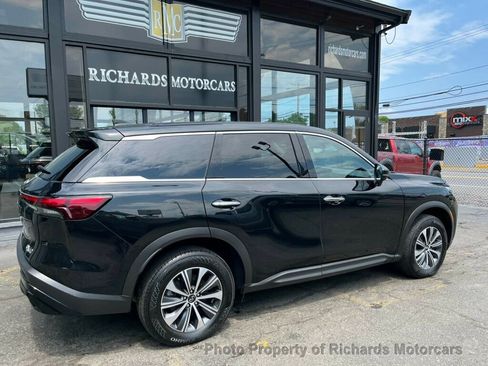 Used 2023 INFINITI QX60 Pure image 3