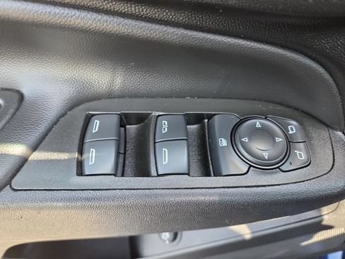 Used 2022 Chevrolet Equinox LT FWD image 25