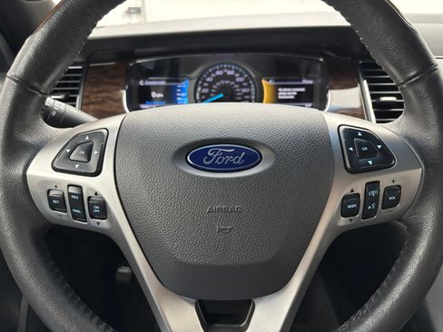 Used 2018 Ford Taurus Limited FWD image 20