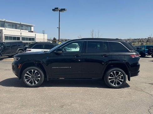 New 2024 Jeep Grand Cherokee Overland w/ Advanced Protech Group III AWD/4WD image 2