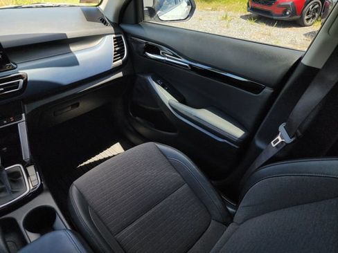 Certified 2023 Kia Seltos S FWD image 19