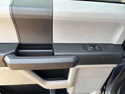 Certified 2017 Ford F150 XL w/ Equipment Group 101A Mid image 17