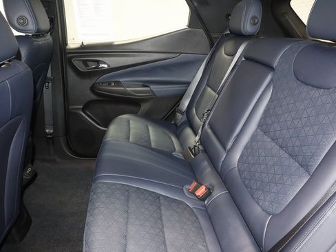 Used 2022 Chevrolet Bolt EUV Premier image 21