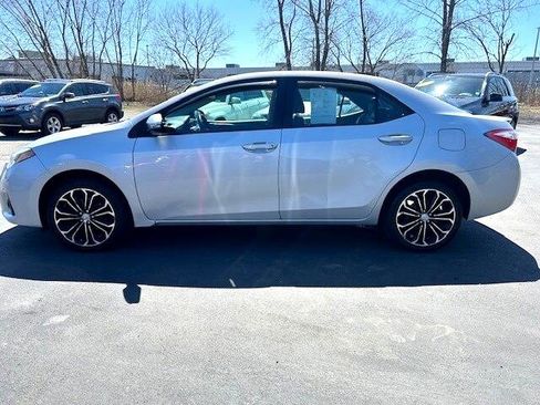Used 2015 Toyota Corolla L image 2