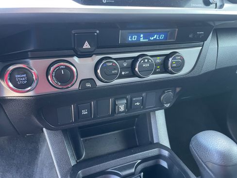 Used 2023 Toyota Tacoma SR5 AWD/4WD image 21
