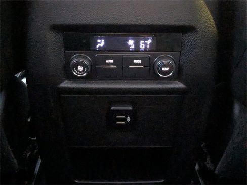 Used 2018 Chevrolet Traverse LS image 18