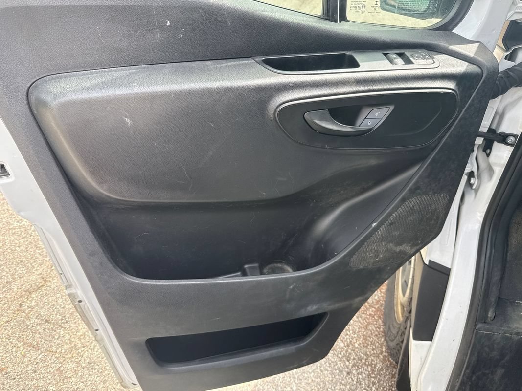 Used 2023 Mercedes-Benz Sprinter 2500 image 13
