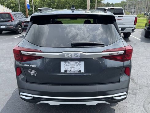 Used 2023 Kia Seltos S image 6