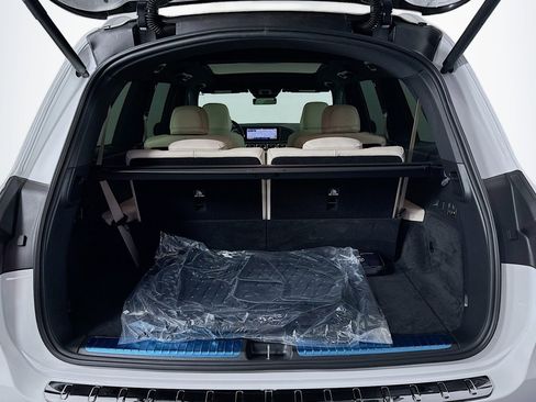 New 2026 Mercedes-Benz GLS 580 4MATIC image 23