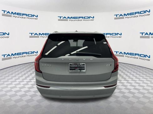 Used 2025 Volvo XC90 B5 Core w/ Protection Package AWD/4WD image 4