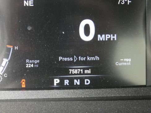 Used 2015 RAM 5500 SLT w/ Quick Order Package 29G SLT AWD/4WD image 8