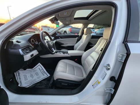 Used 2019 Honda Accord EX-L image 17
