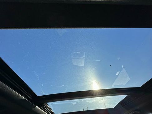 Used 2022 Ford Expedition Max Limited image 21