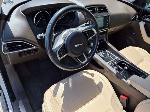 Used 2018 Jaguar F-PACE Prestige AWD/4WD image 9