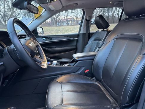 Used 2022 Jeep Grand Cherokee Limited image 11