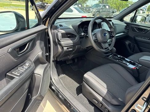 Used 2026 Subaru Forester Premium AWD/4WD image 12