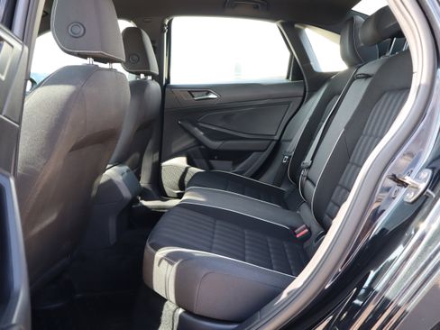 Used 2024 Volkswagen Jetta Sport image 11