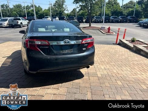 Used 2012 Toyota Camry XLE w/ Leather Pkg FWD image 6