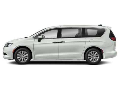 Used 2020 Chrysler Voyager Lxi FWD image 6