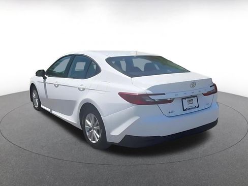 Used 2025 Toyota Camry LE FWD image 12