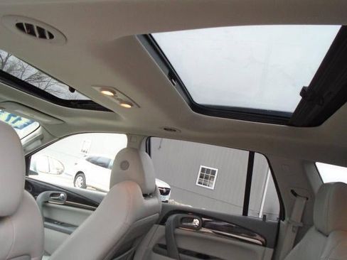 Used 2017 Buick Enclave Premium w/ Experience Buick Package image 19