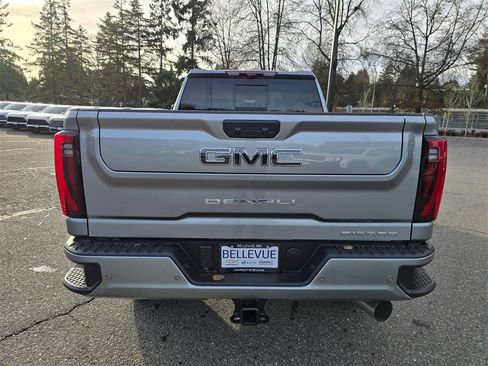 New 2026 GMC Sierra 2500 Denali Ultimate w/ Max Trailering Package image 4