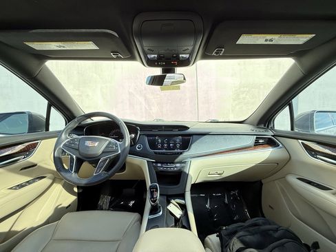 Used 2018 Cadillac XT5 Luxury image 6