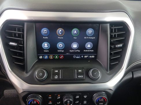 Used 2023 GMC Acadia SLT image 15