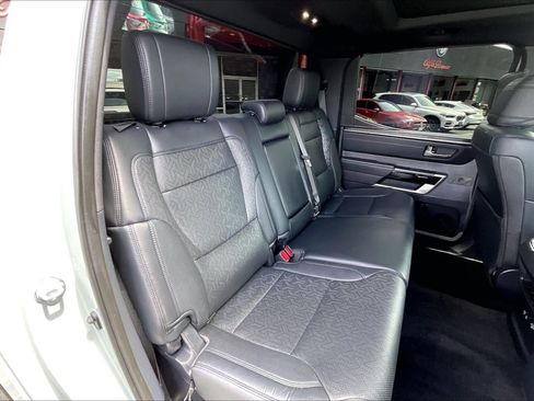 Used 2025 Toyota Tundra Limited AWD/4WD image 25