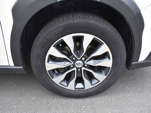 Used 2023 Subaru Outback Touring AWD/4WD image 10