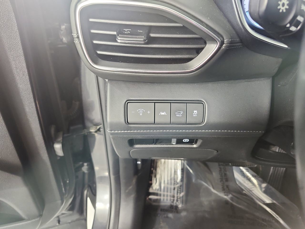 Used 2022 Hyundai Santa Fe Limited AWD/4WD image 16