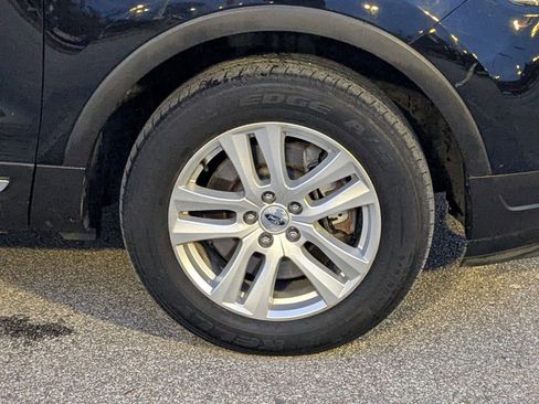 Used 2018 Ford Explorer XLT image 10