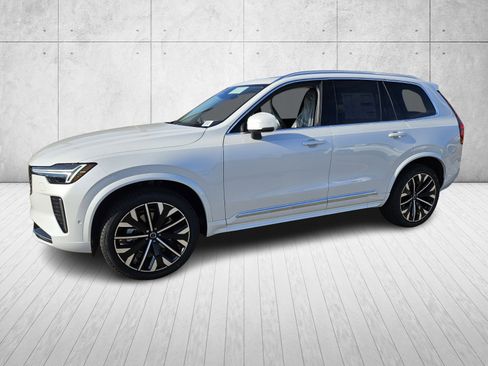 New 2026 Volvo XC90 B6 Plus w/ Protection Package Premier image 3
