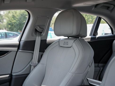 New 2025 Bentley Flying Spur Plug-In Hybrid AWD/4WD image 23