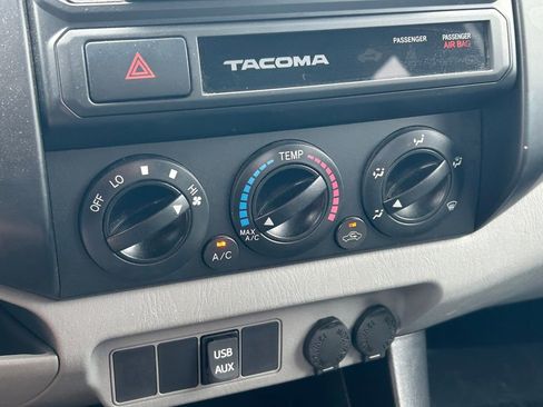 Used 2015 Toyota Tacoma PreRunner w/ Convenience Package RWD image 24