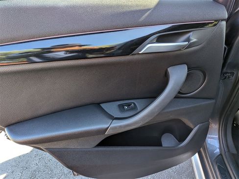 Used 2020 BMW X1 sDrive28i w/ Convenience Package image 17