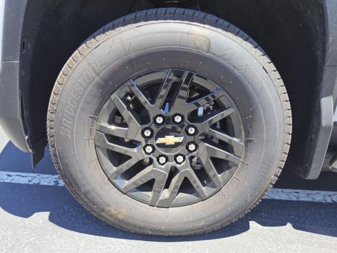 Used 2026 Chevrolet Silverado EV LT AWD/4WD image 22