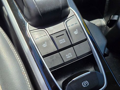 Used 2019 Hyundai Ioniq Limited FWD image 23